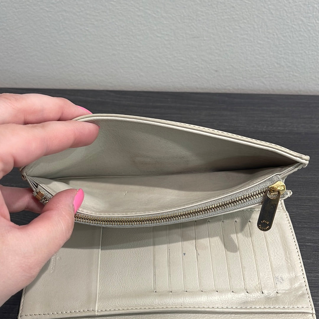 SOLD! Louis Vuitton Mahina Wallet