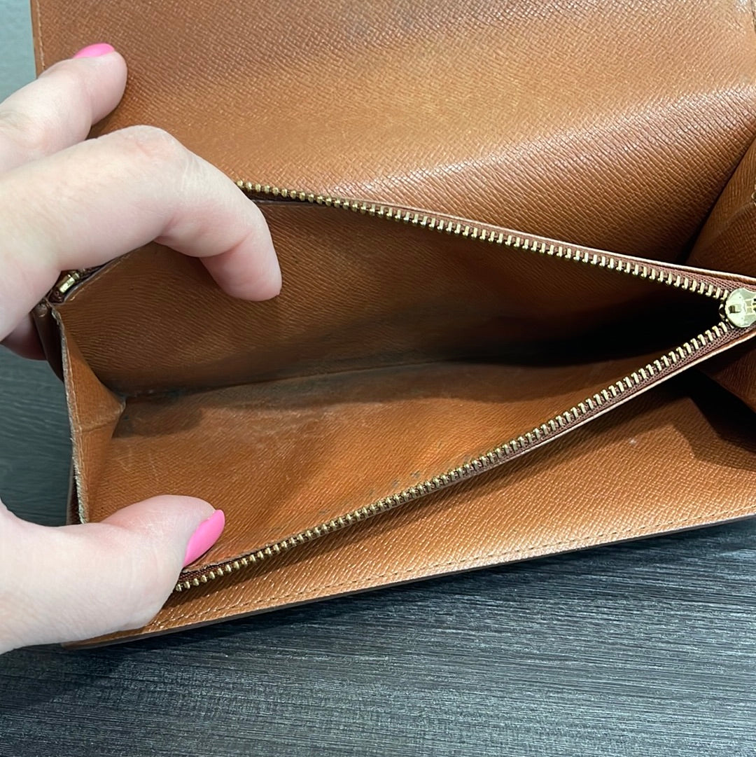 SOLD! Louis Vuitton Monogram Wallet