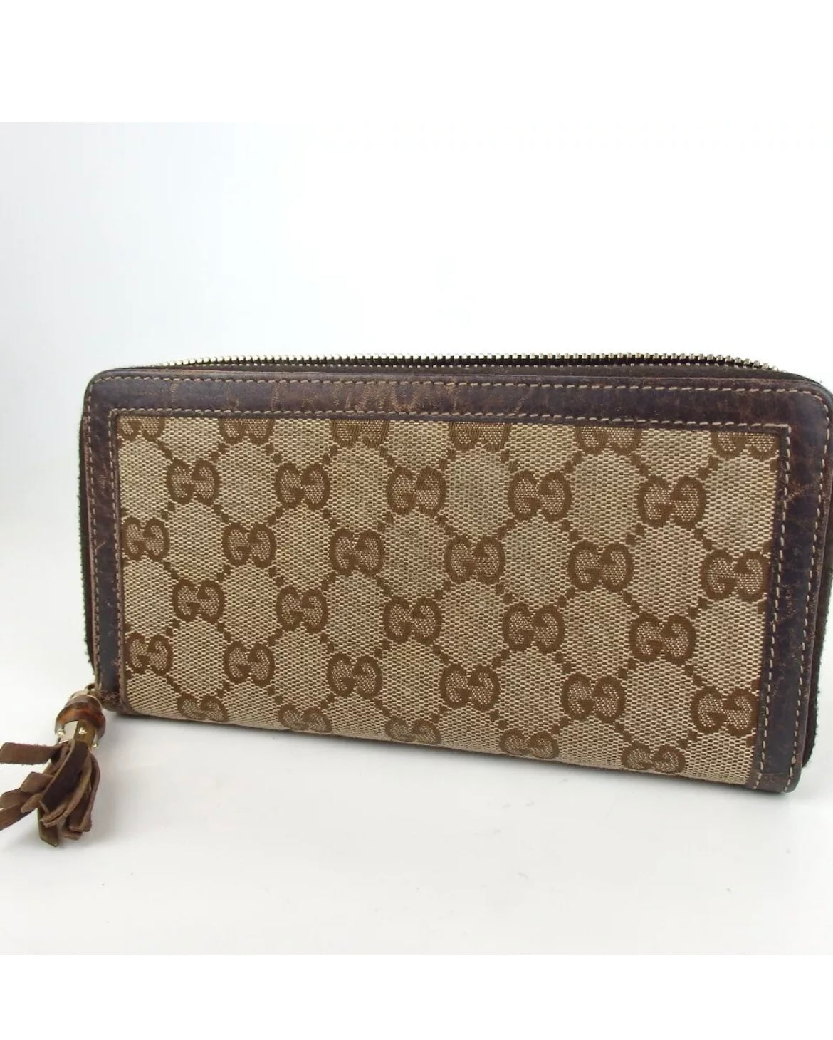 SOLD! Gucci Zip Wallet