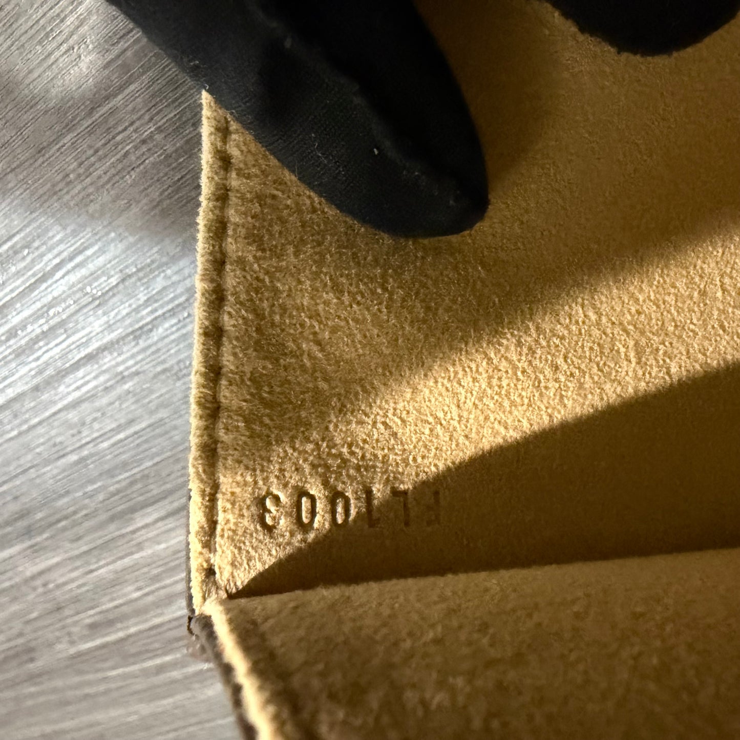 #8246 LOUIS VUITTON Monogram Florentine with Removable Chain