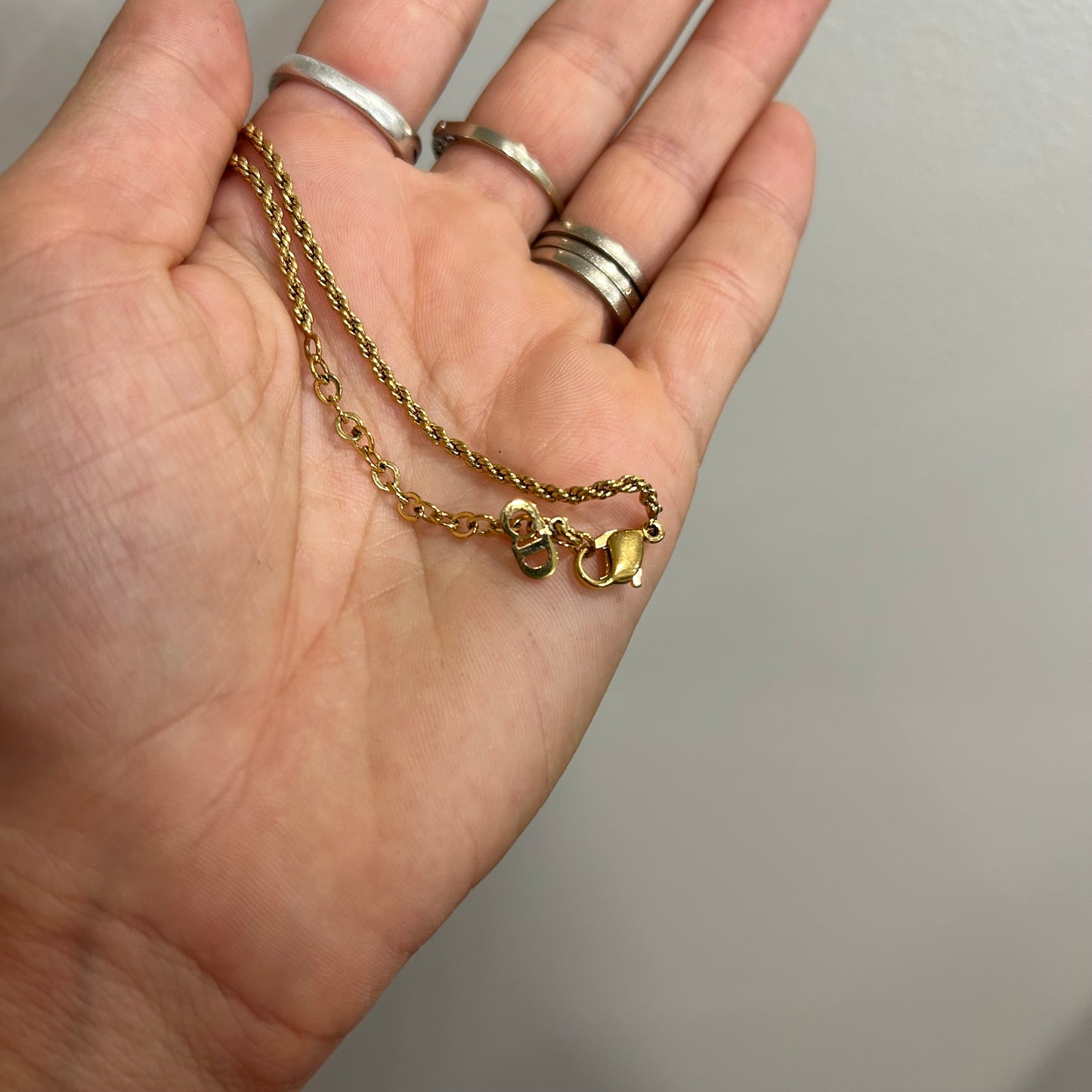 1044 DIOR Pendant Necklace