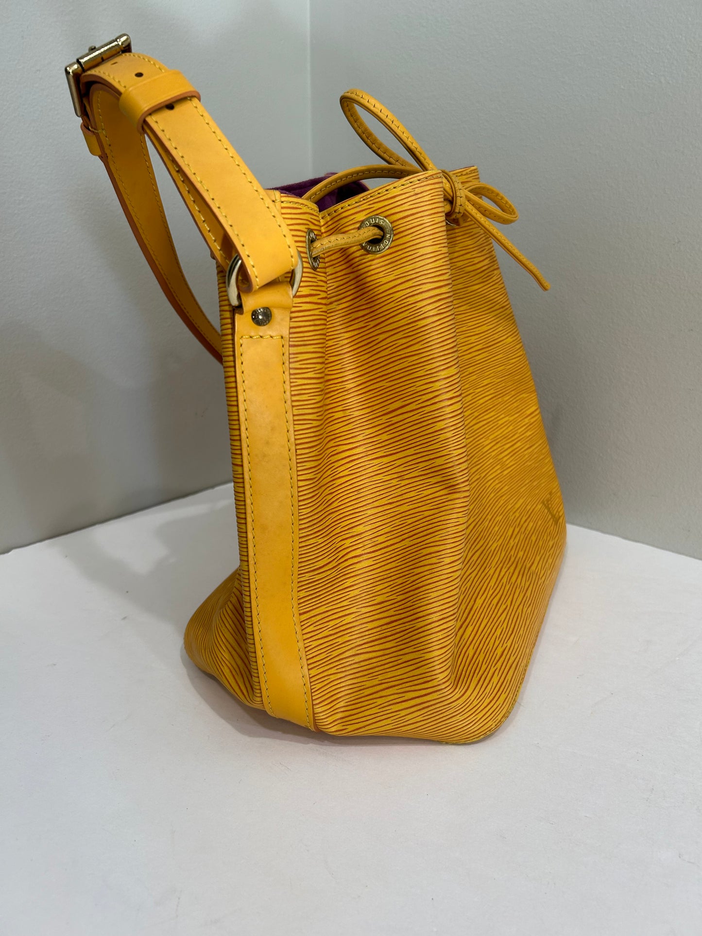 Louis Vuitton Epi Petit Noe
