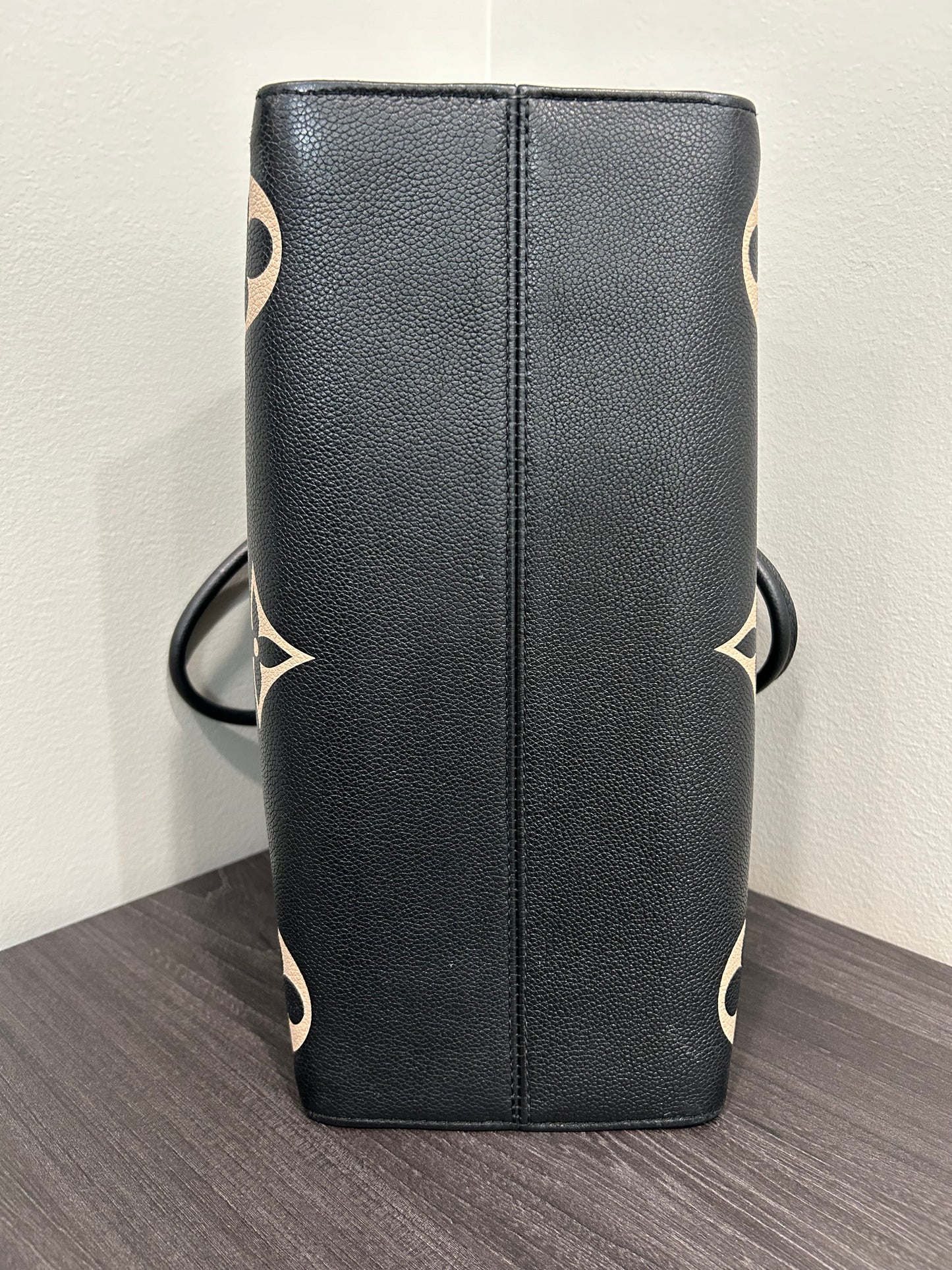 SOLD! Louis Vuitton On The Go MM