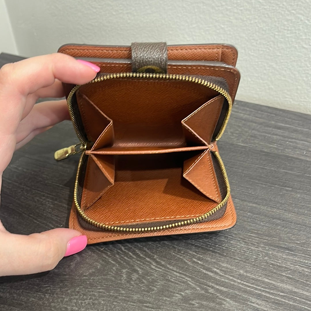 SOLD! Louis Vuitton Monogram Wallet
