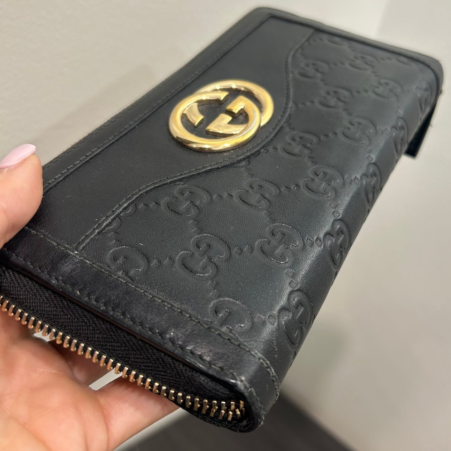 CLEARANCE #206 GUCCI Guccissima Zip Wallet