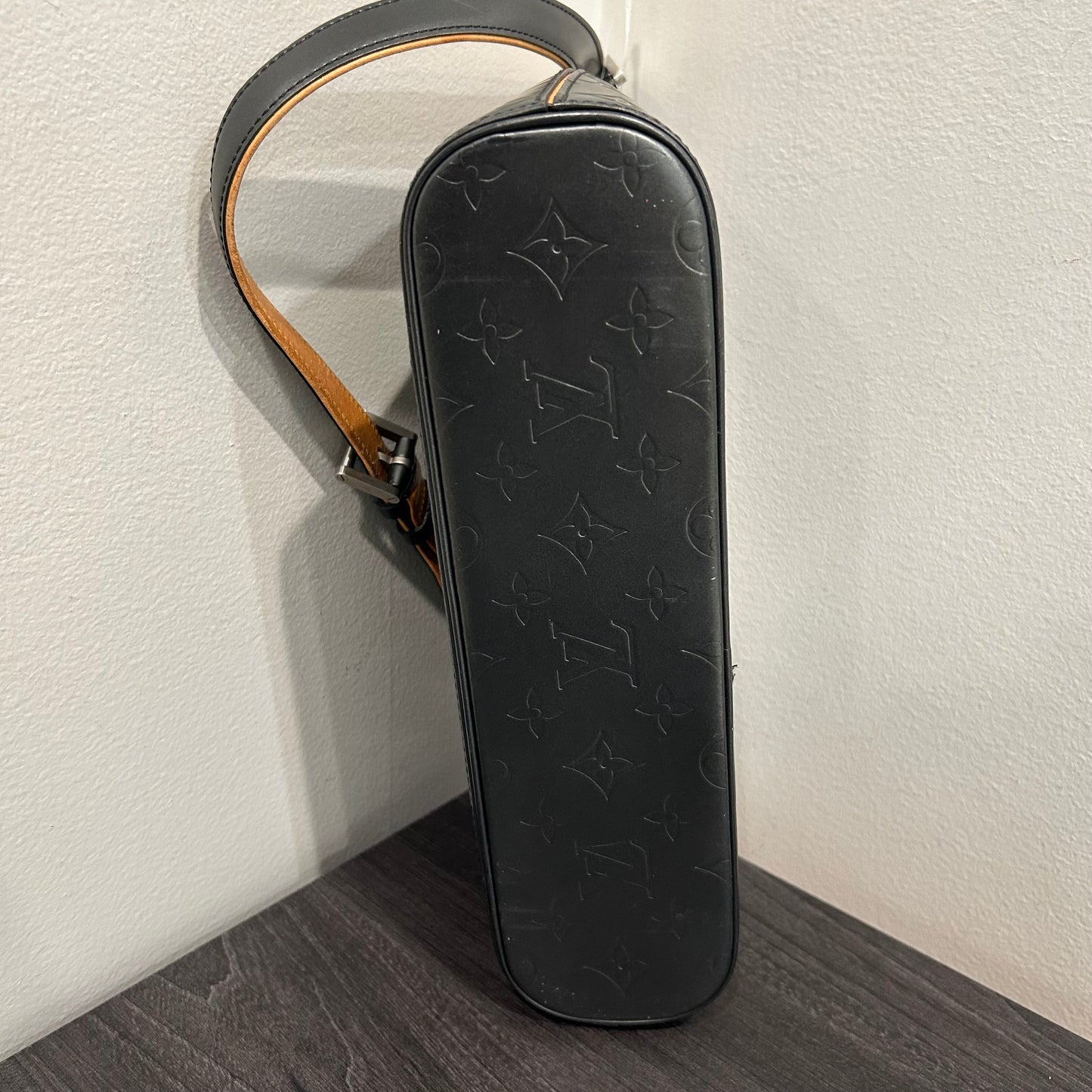 #503 LOUIS VUITTON Alston Matt Vernis