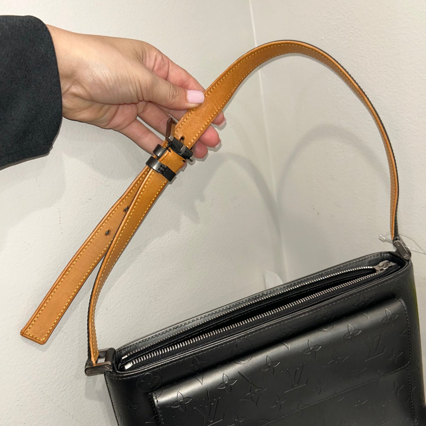 #503 LOUIS VUITTON Alston Matt Vernis