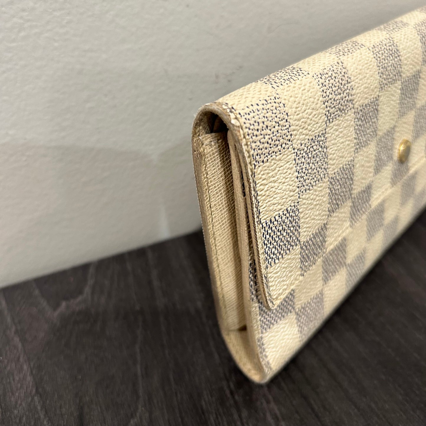 #211 LOUIS VUITTON Trifold Wallet