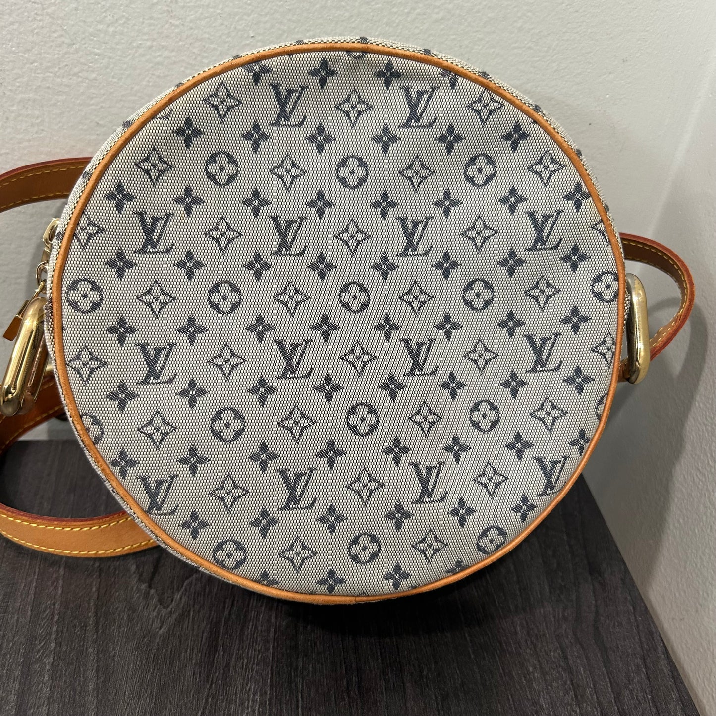 #418 LOUIS VUITTON Mini Lin Jeanne PM
