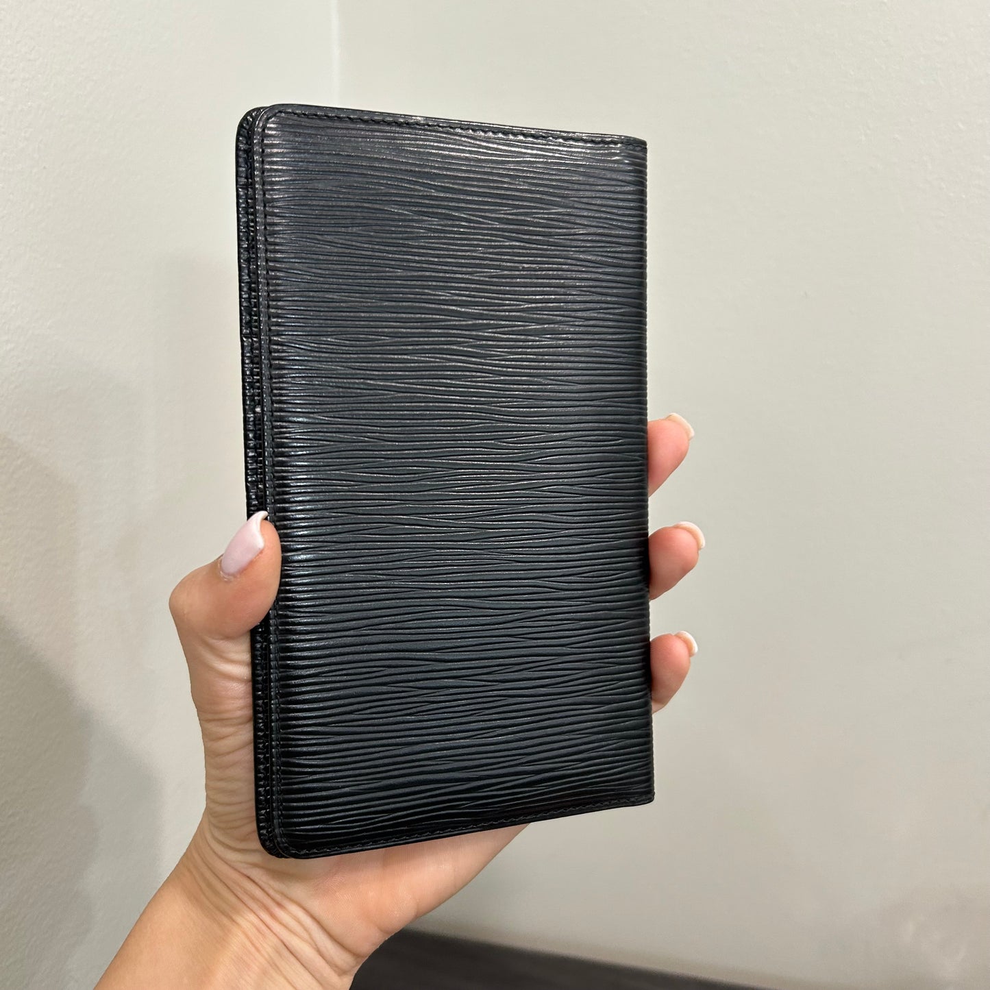 SOLD! Louis Vuitton Epi Holder