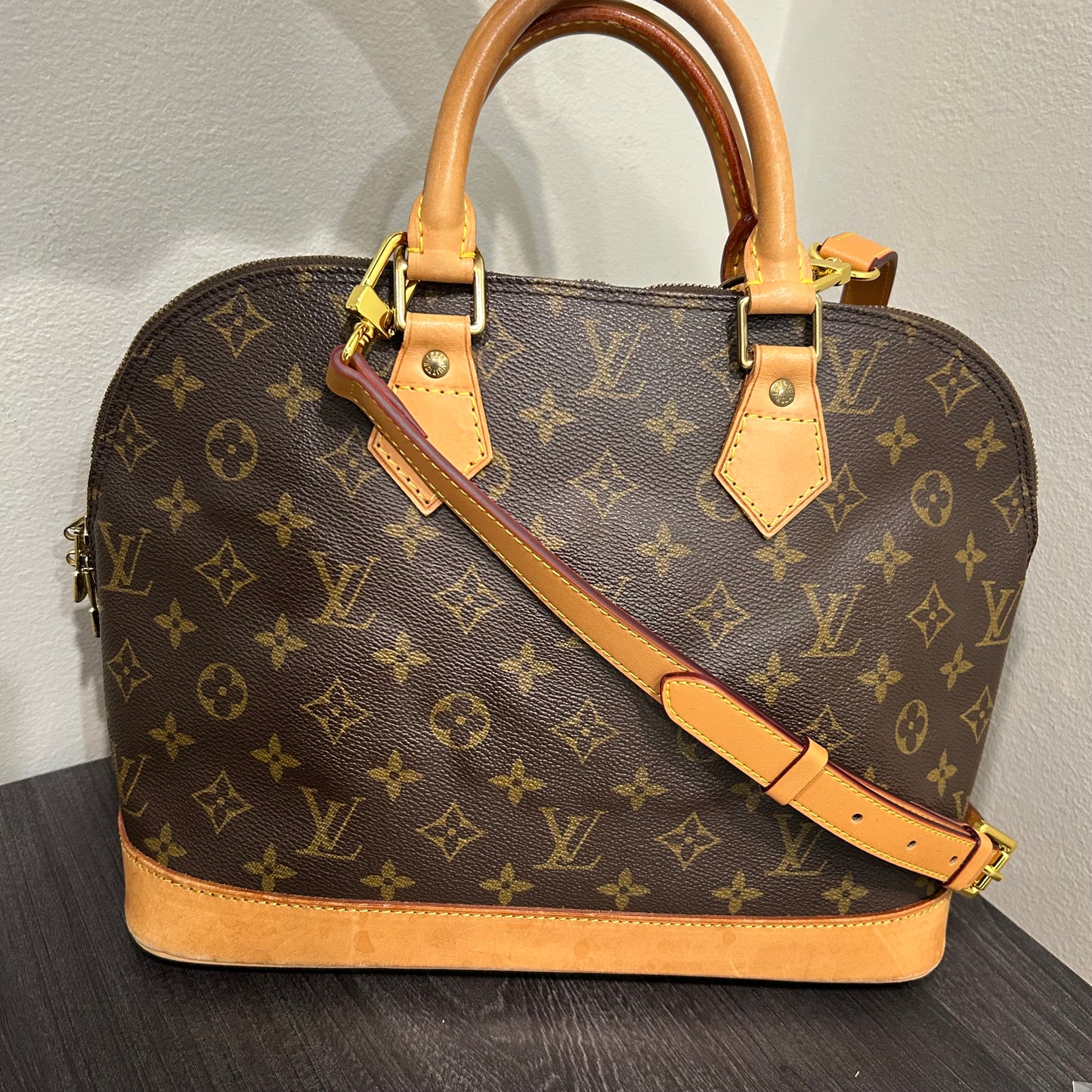 #507 LOUIS VUITTON Alma