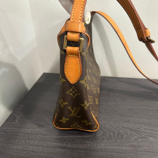 #315 LOUIS VUITTON Crossbody