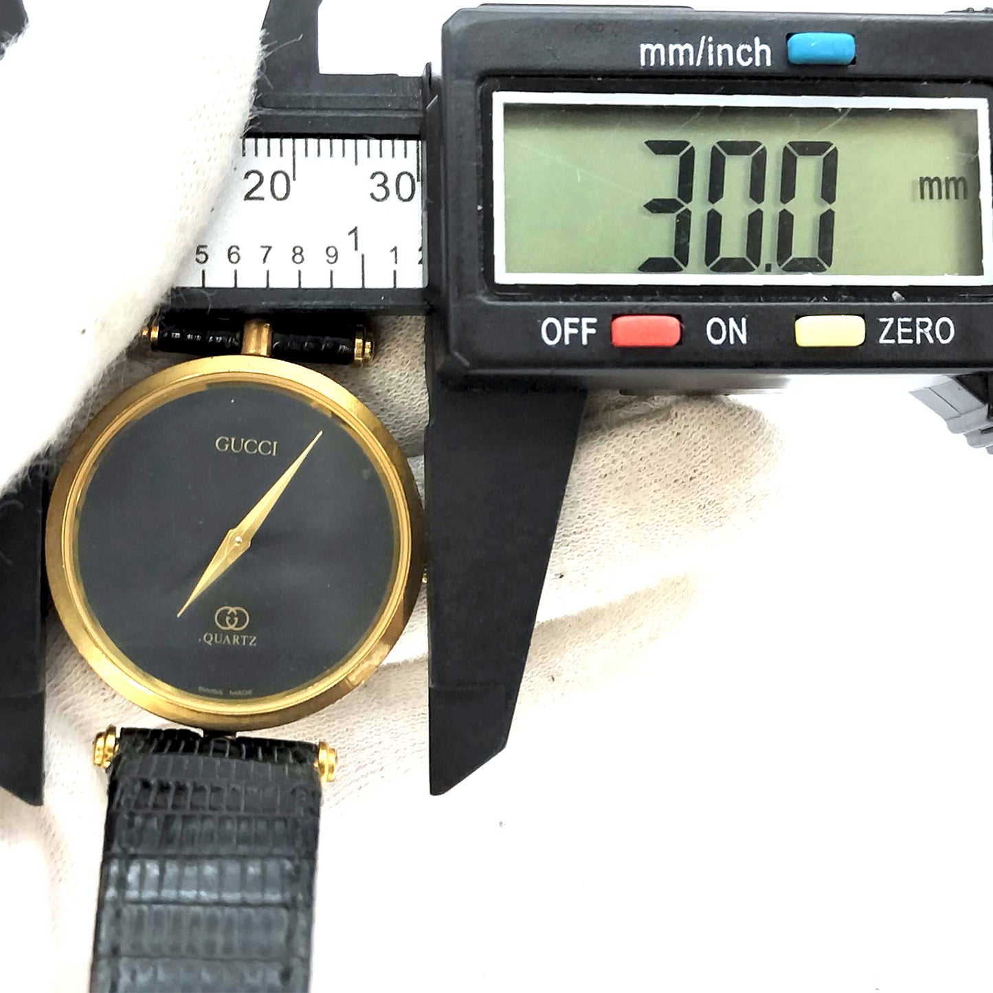 #1240 GUCCI Sherry Line Swiss Quartz-movement Round Stack Lizard Watch