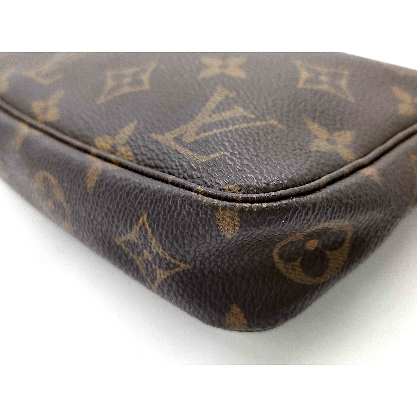 #1133 LOUIS VUITTON Pochette