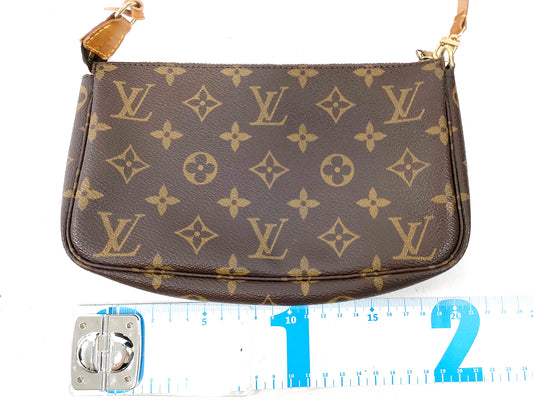 #1356 LOUIS VUITTON Monogram Pochette