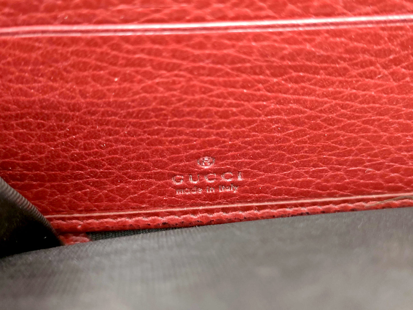 #1272 GUCCI GG Marmont Leather Zippy Wallet