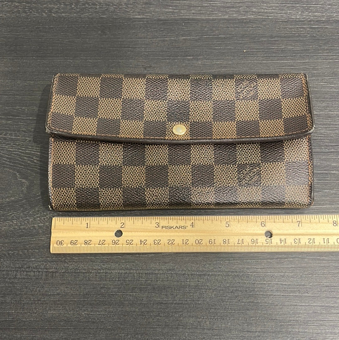 SOLD! Louis Vuitton Damier Wallet