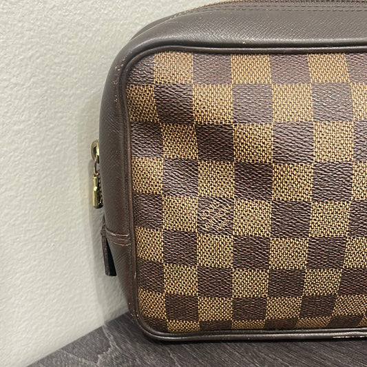 SOLD! Louis Vuitton Damier Pouch