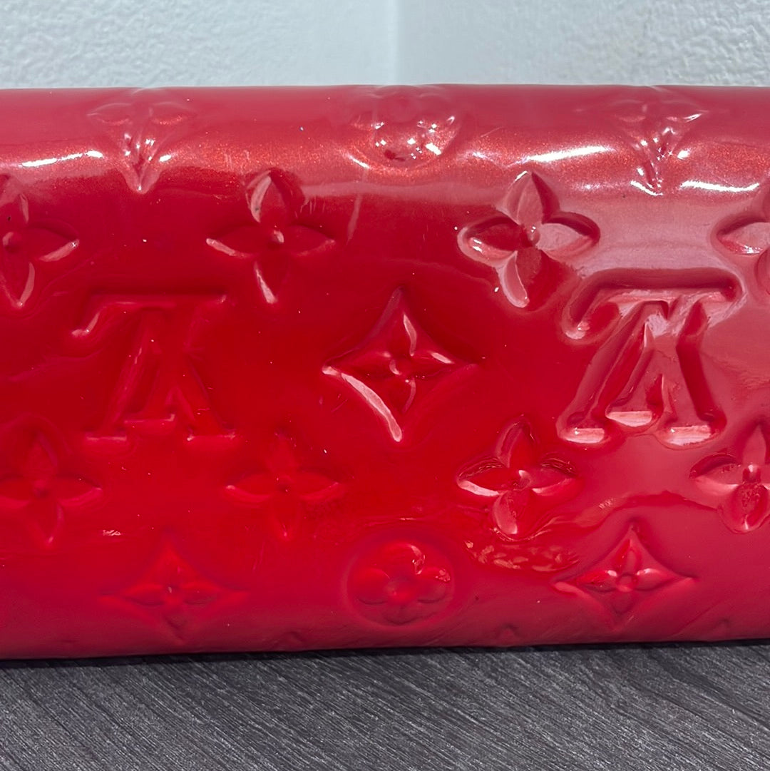SOLD! Louis Vuitton Vernis Wallet on Chain