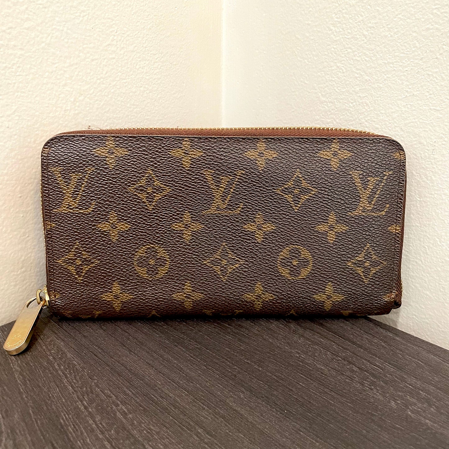 SOLD! Louis Vuitton Monogram Zippy Wallet