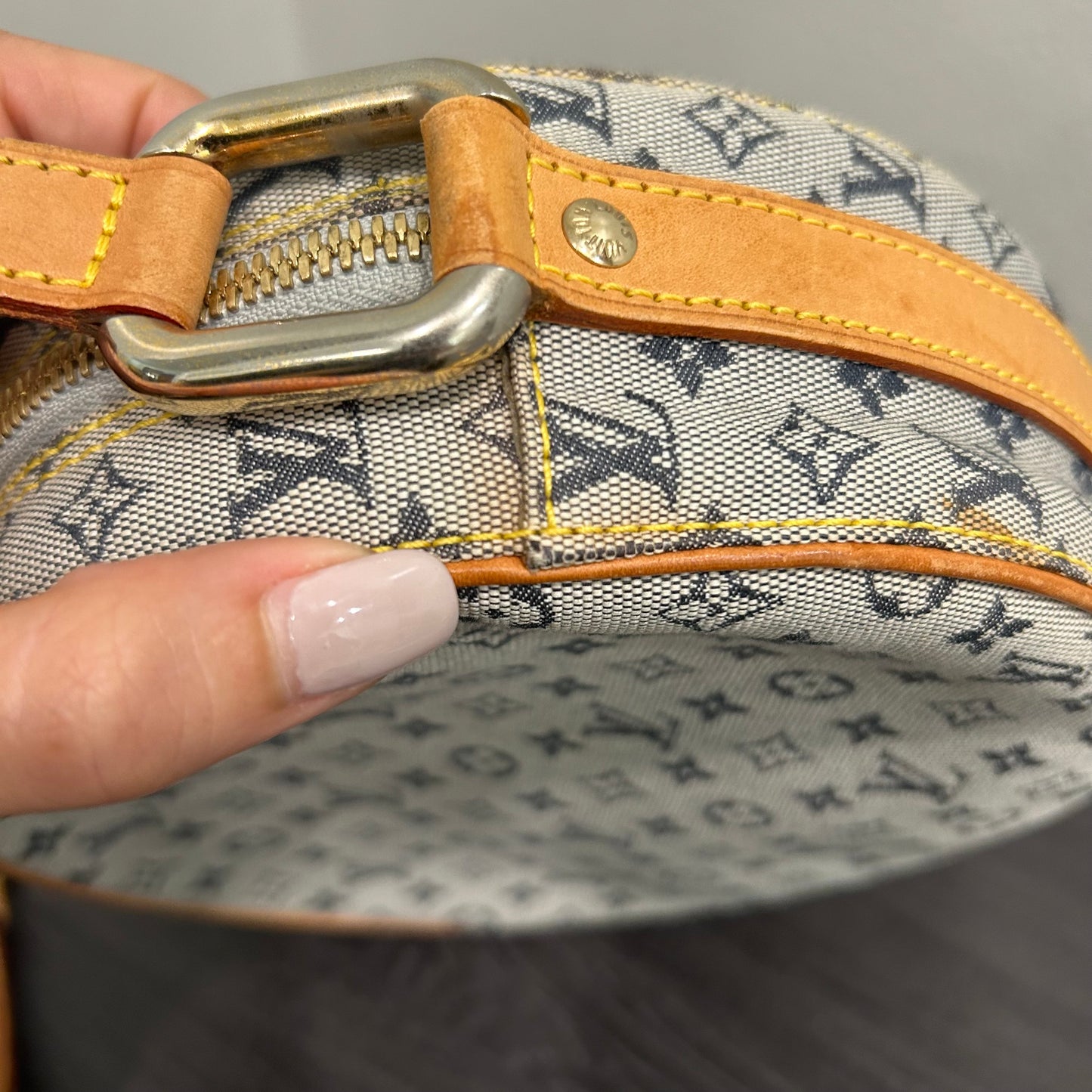 #418 LOUIS VUITTON Mini Lin Jeanne PM