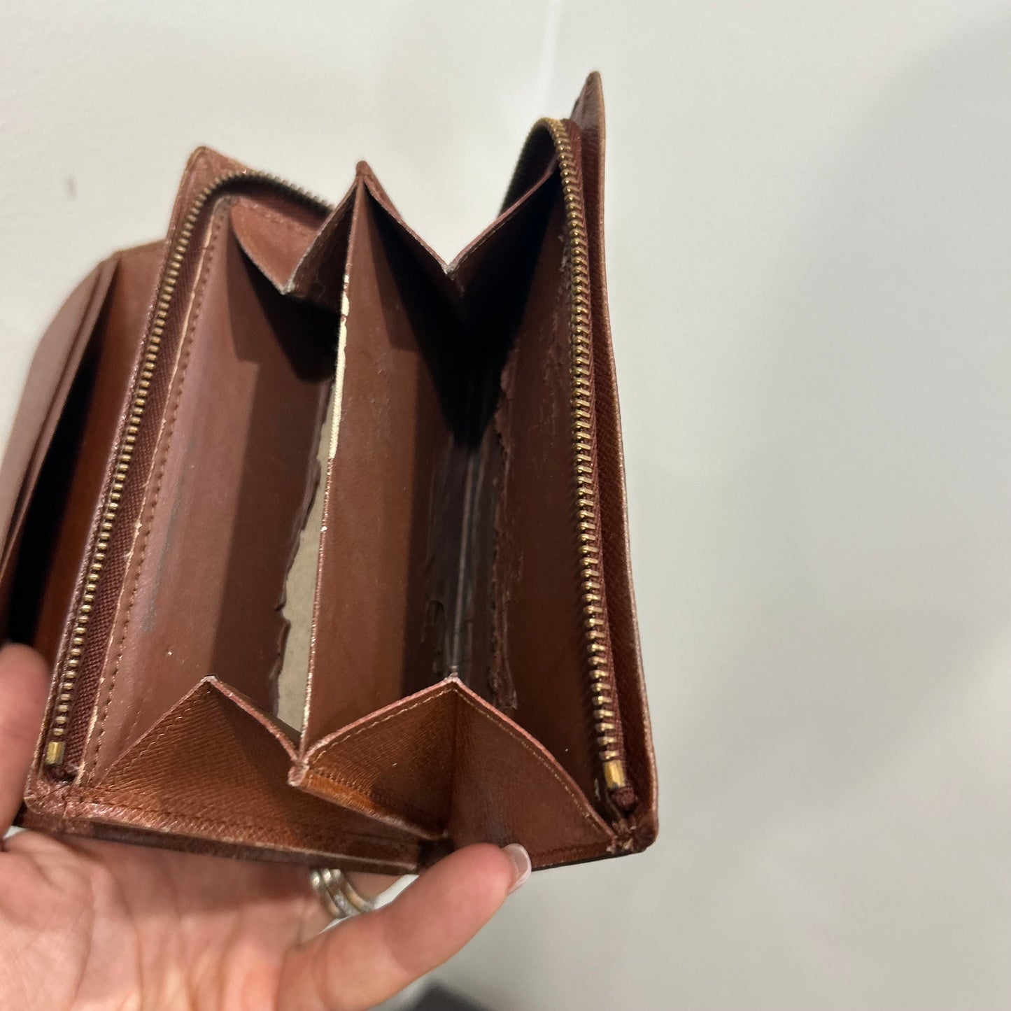 #108 LOUIS VUITTON Wallet