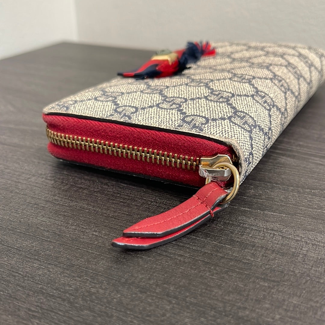 SOLD! Gucci GG Canvas Wallet