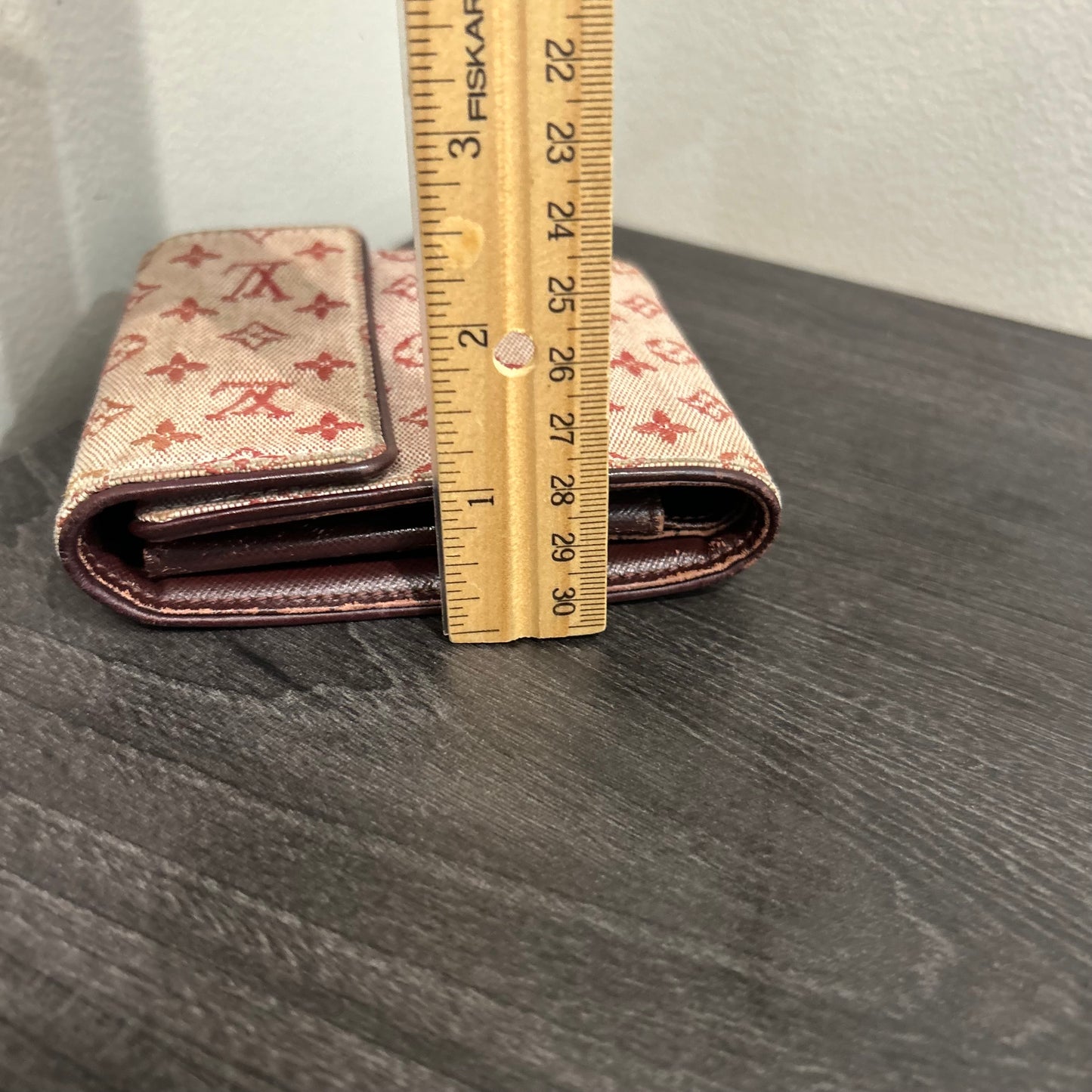 #104 LOUIS VUITTON Wallet