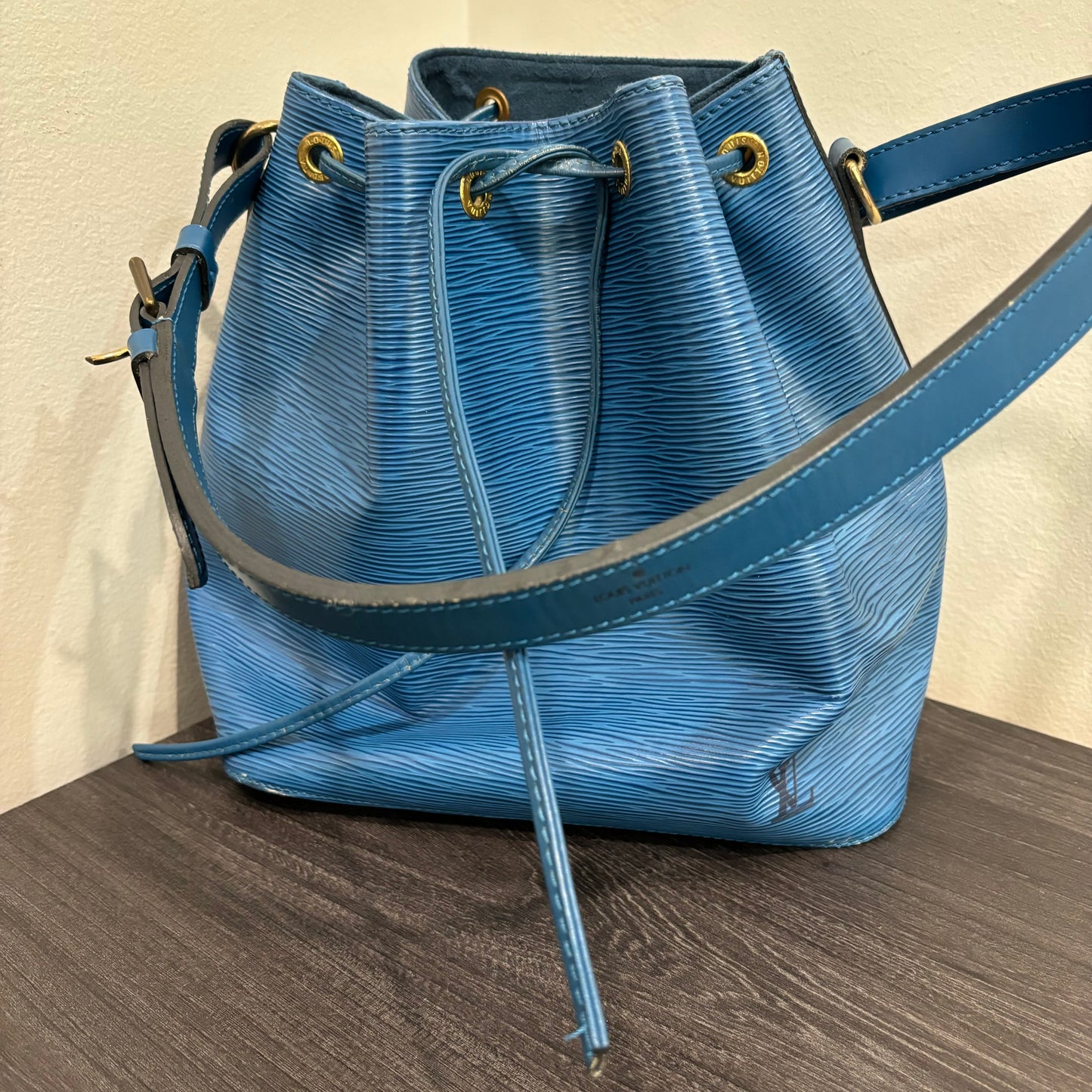CLEARANCE #328 LOUIS VUITTON Epi Petit Noe