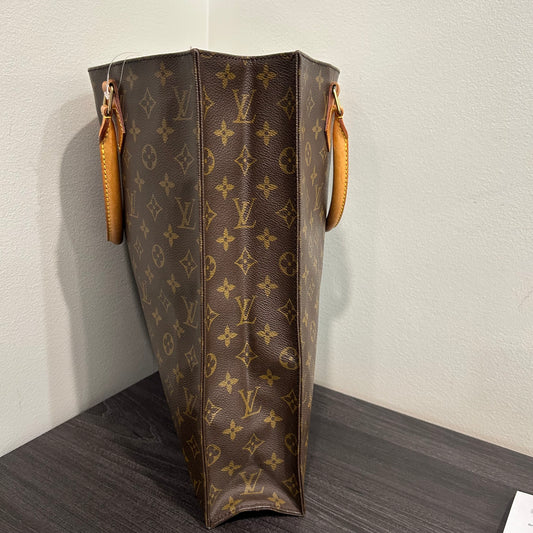 #403 LOUIS VUITTON Sac Plat