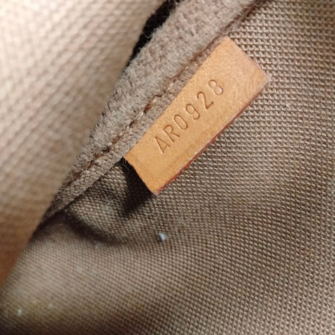 Louis Vuitton Pochette