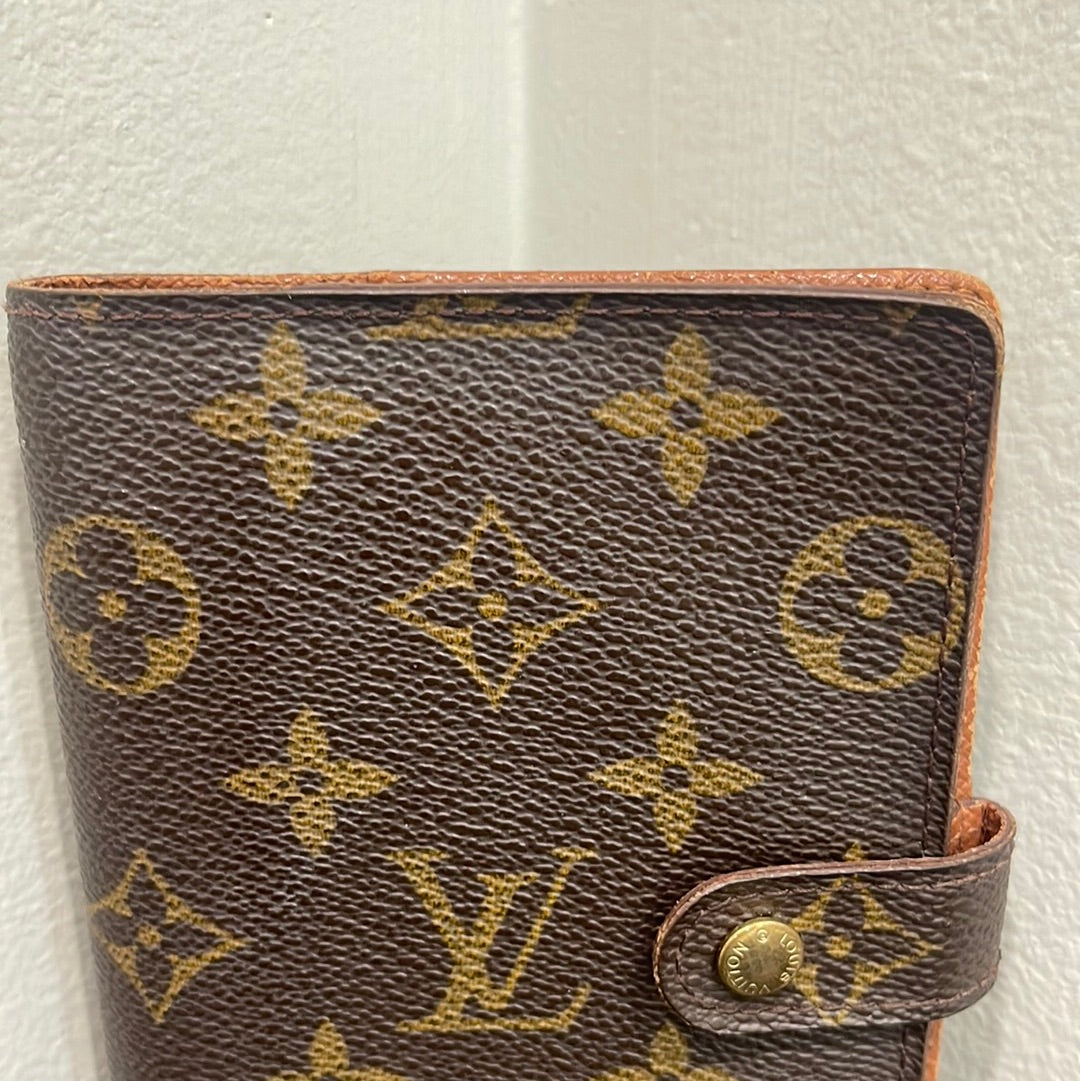SOLD! Louis Vuitton Agenda PM
