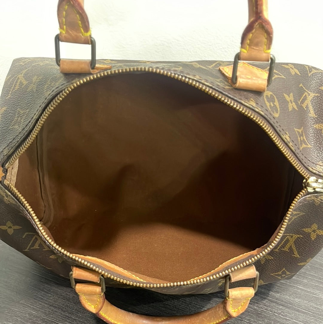 SOLD! Louis Vuitton Speedy 30