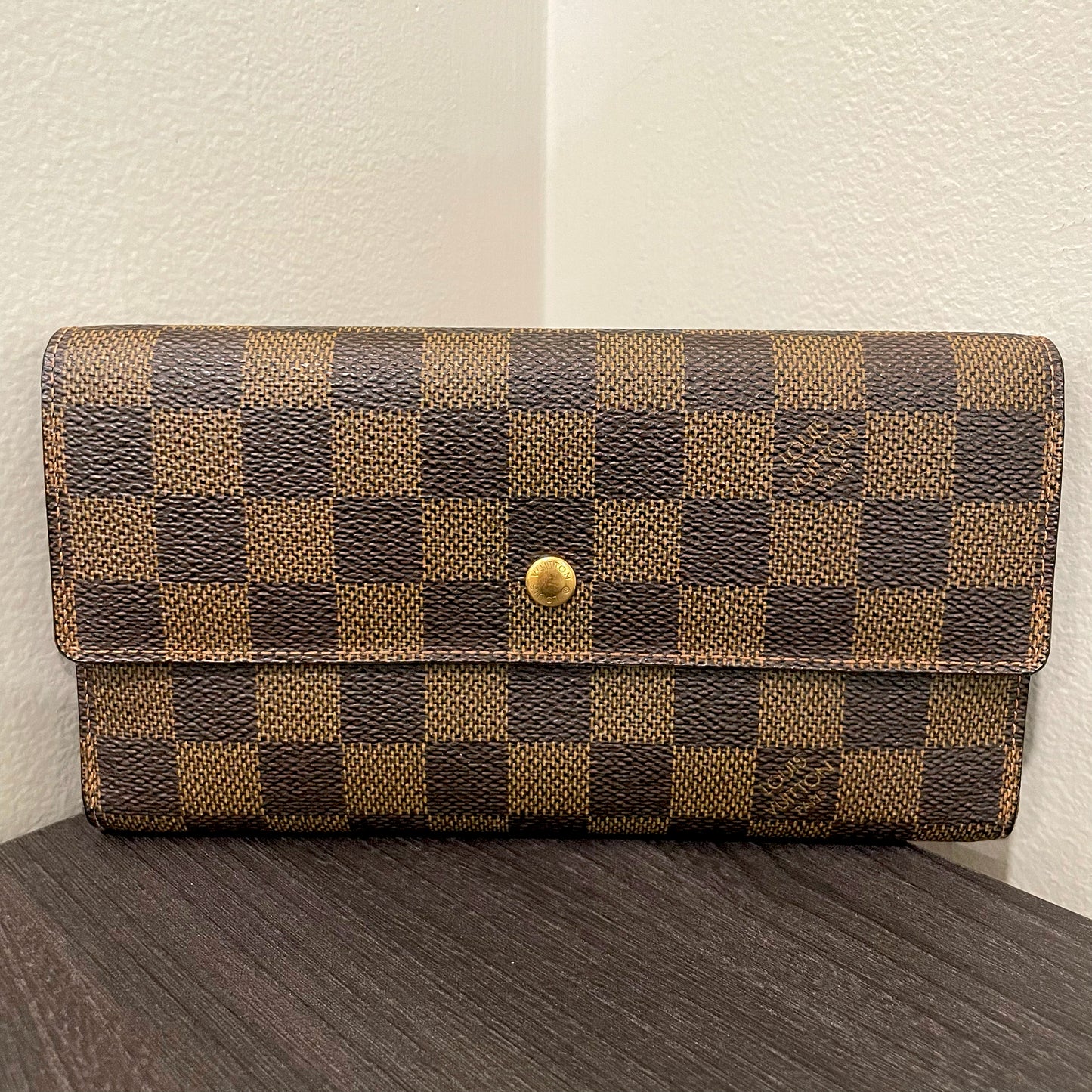 SOLD! Louis Vuitton Damier Wallet
