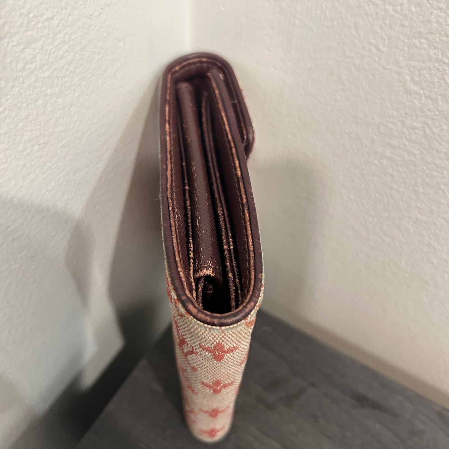 #104 LOUIS VUITTON Wallet