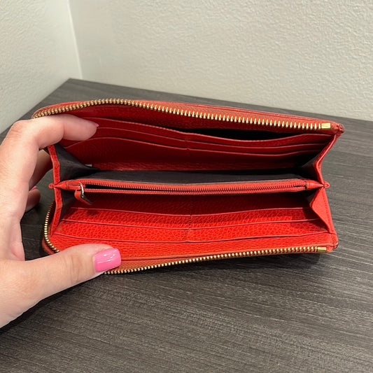 SOLD! Gucci Leather Wallet and Louis Vuitton Card Holder