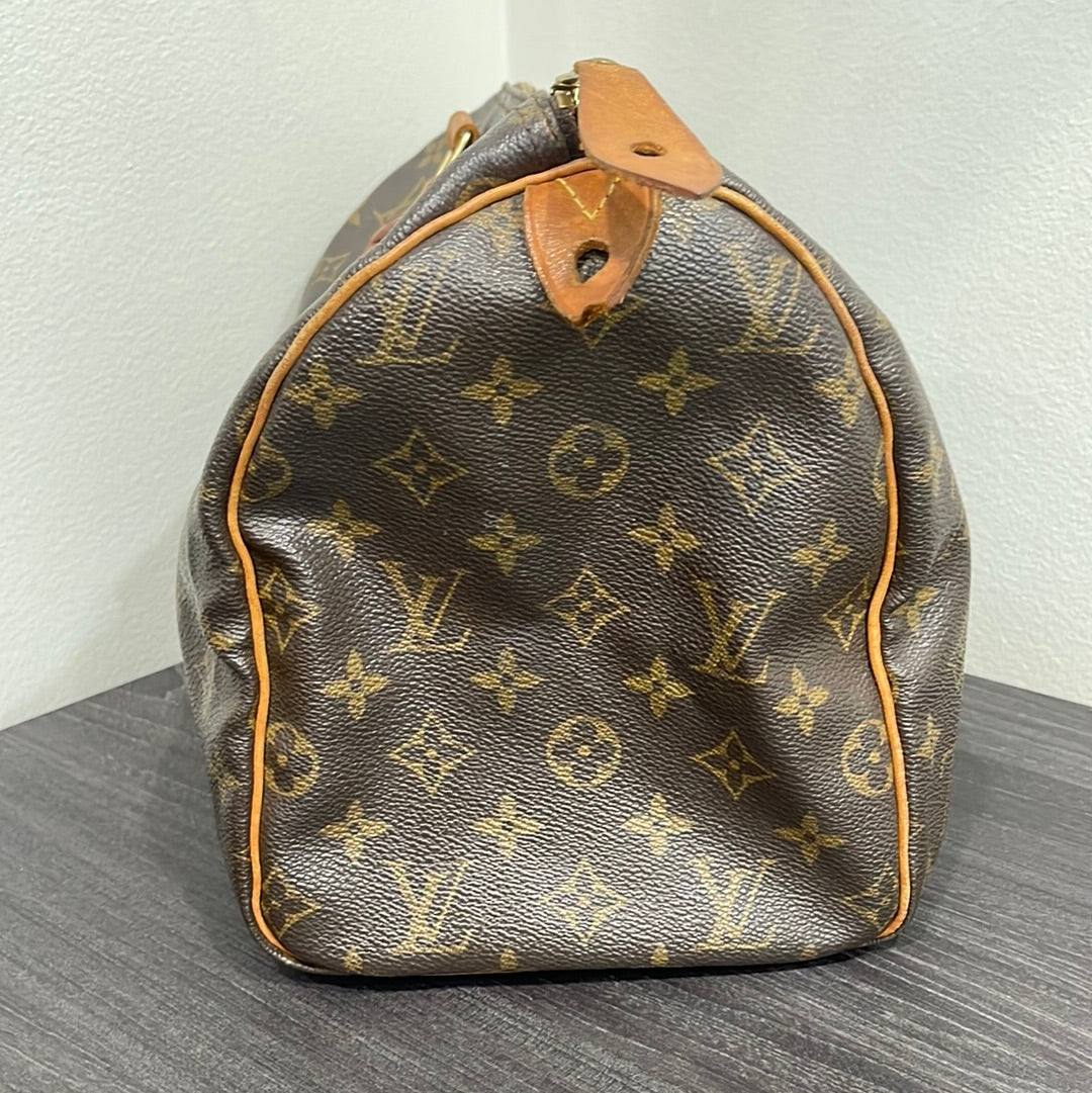 SOLD! Louis Vuitton Monogram Speedy 30