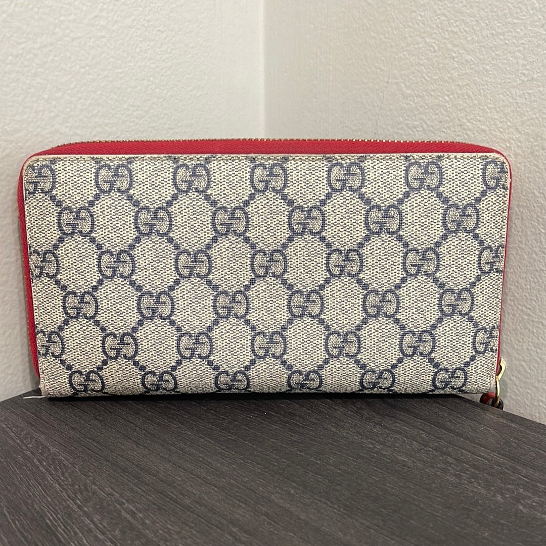 SOLD! Gucci GG Canvas Wallet