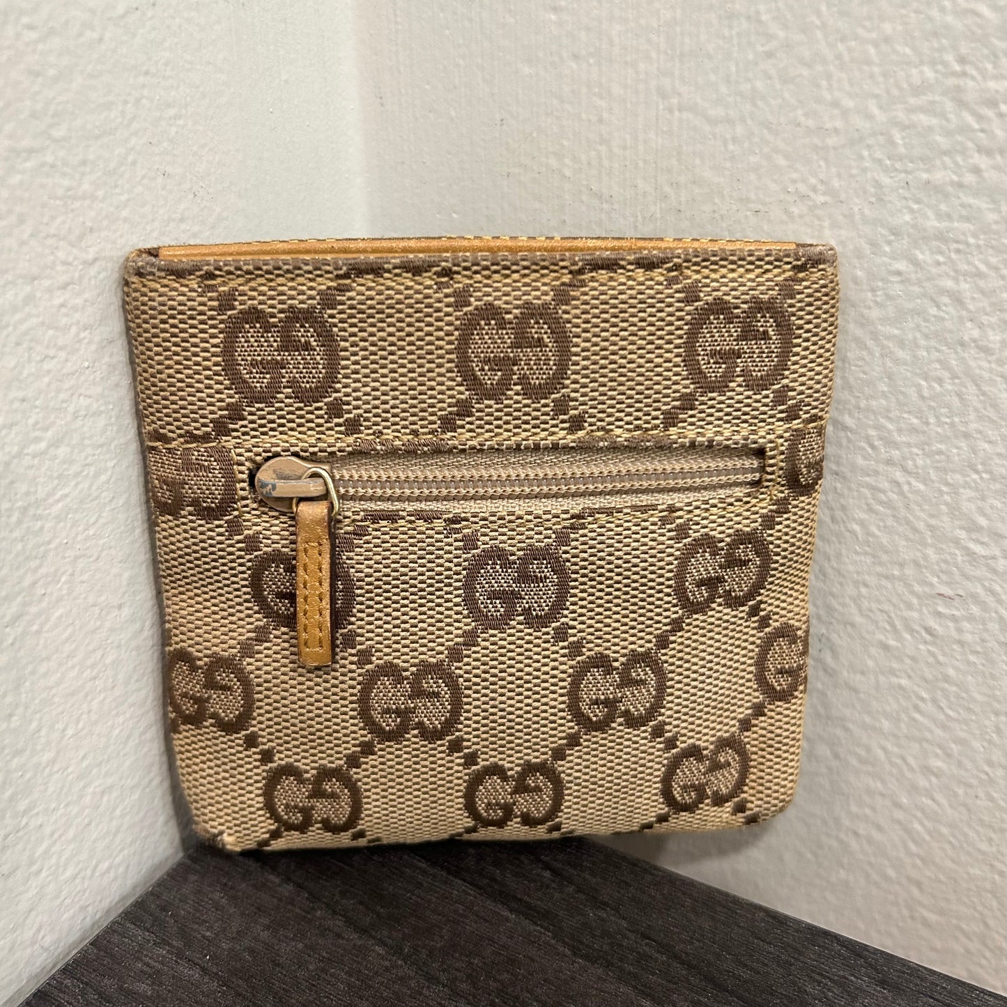 SOLD! Gucci Coin Pouch