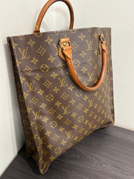 SOLD! Louis Vuitton Monogram Sac Plat