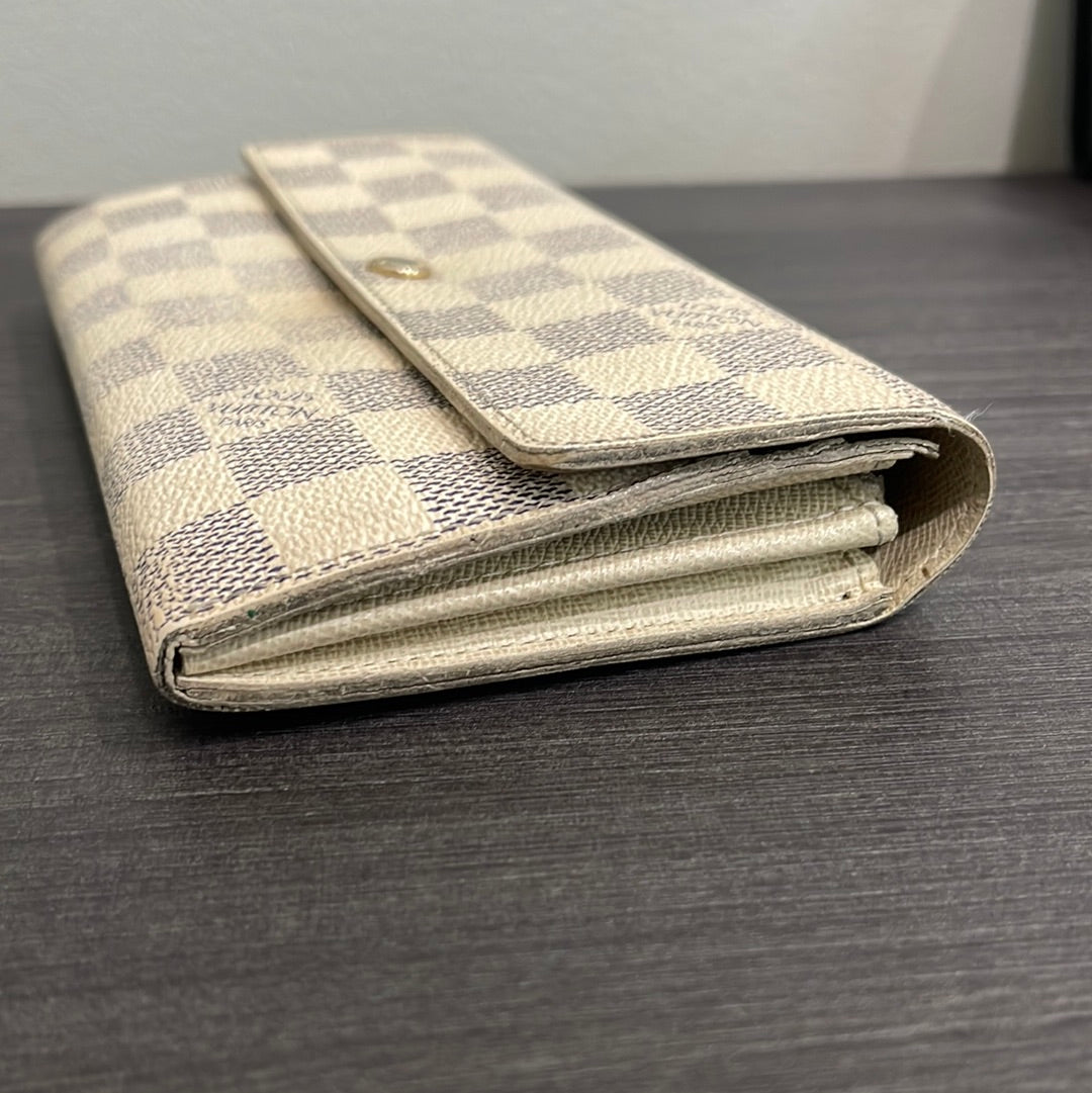 SOLD! Louis Vuitton Damier Wallet
