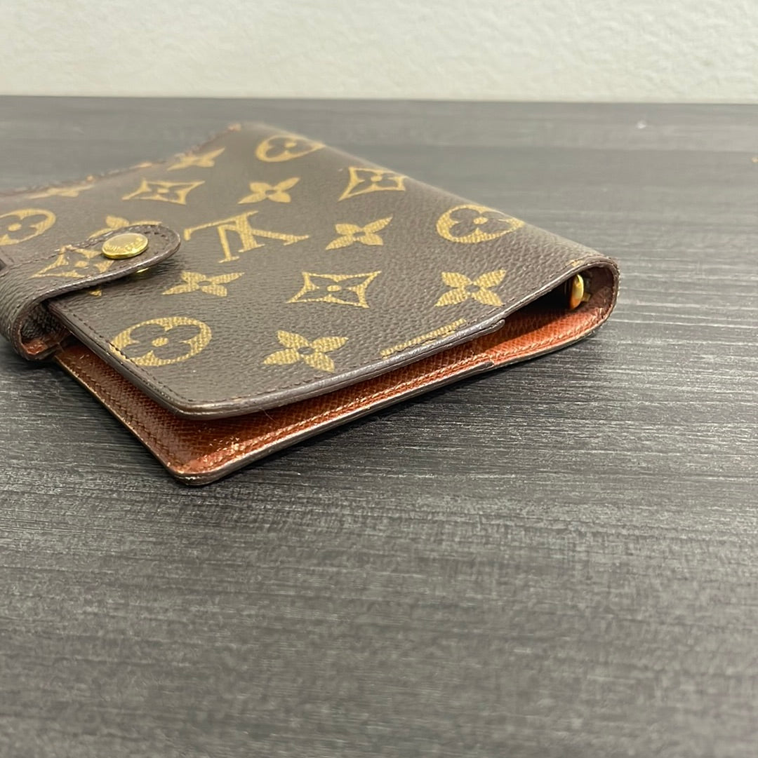 SOLD! Louis Vuitton Agenda PM