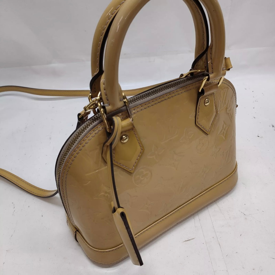 Louis Vuitton Vernis Alma BB