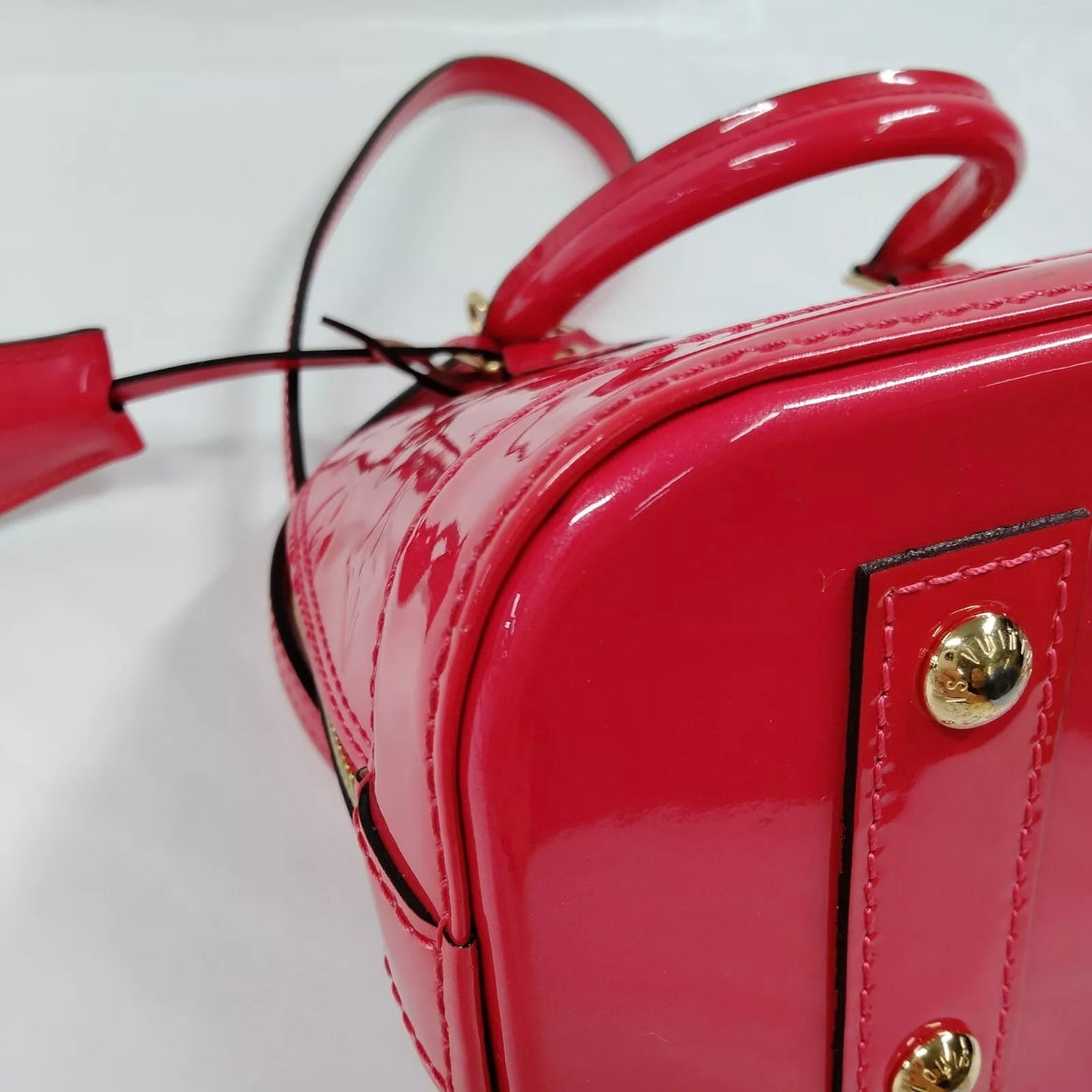 Louis Vuitton Vernis Alma BB