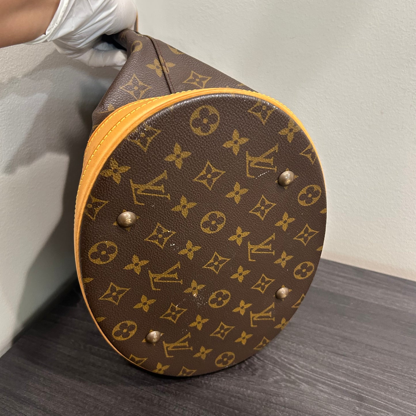 #312 LOUIS VUITTON Bucket GM