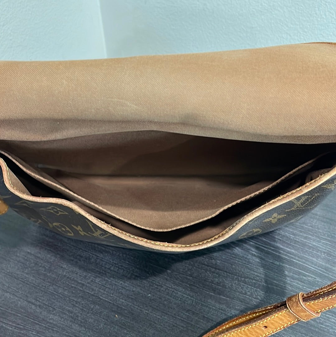 SOLD! Louis Vuitton Monogram Saumur 30