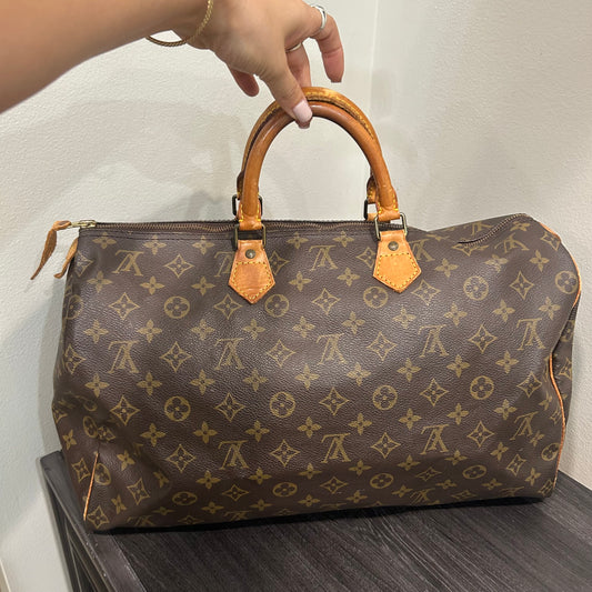 #204 LOUIS VUITTON Speedy 40