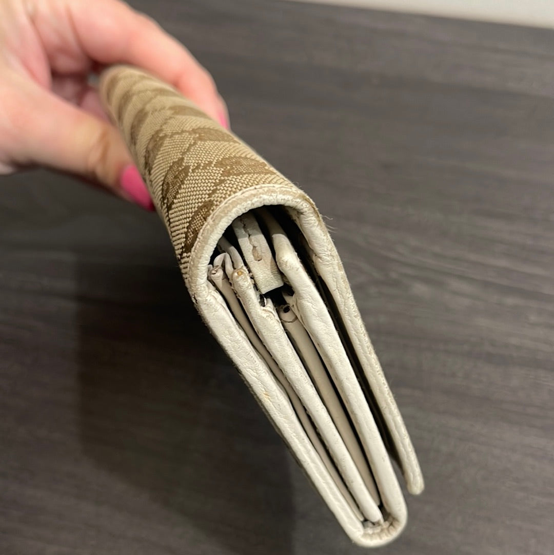 SOLD! Gucci GG Canvas Wallet