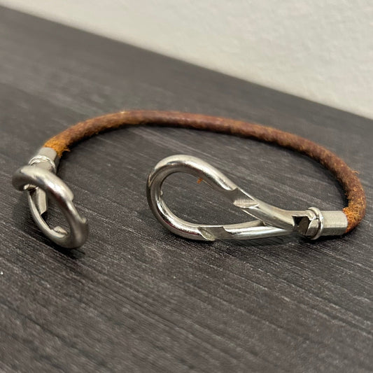 1031 HERMÈS Interlocking Knot Bracelet MSRP $330