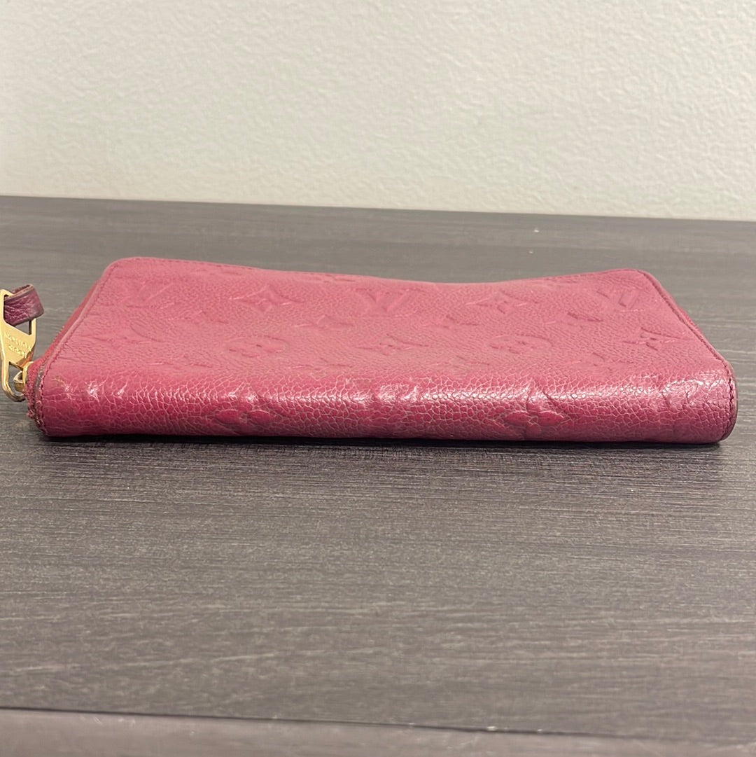 SOLD! Louis Vuitton Empreinte Zippy Wallet